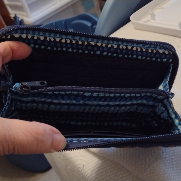 Vera Bradley bag, wallet and change pouch - Picture 6 of 7